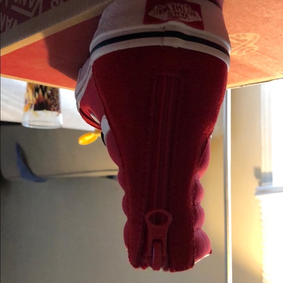 Vans SK8 w/zipper brand new in box - Picture 3 of 4